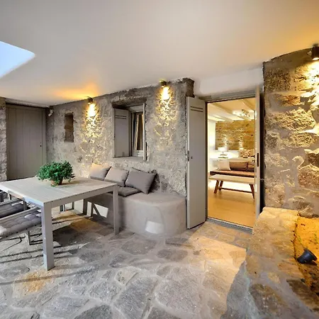 Outstanding Mykonos 6 Bedrooms Agamemnon Sauna Jacuzzi Panoramic Sea Views فيلة
